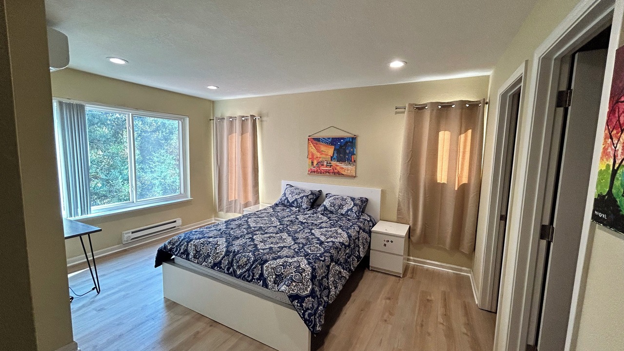 Photo of Bedroom in Willow Glen