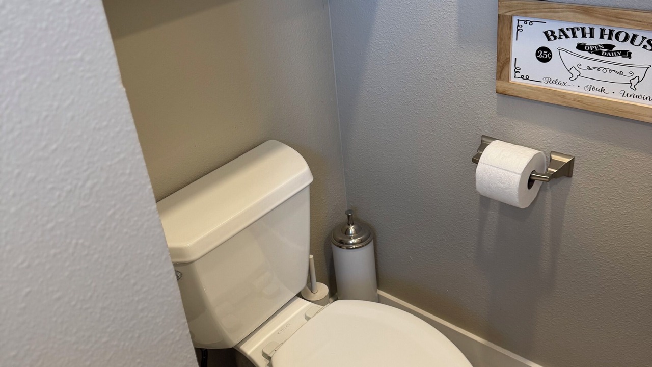 Photo of Bathroom in Thousand Oaks