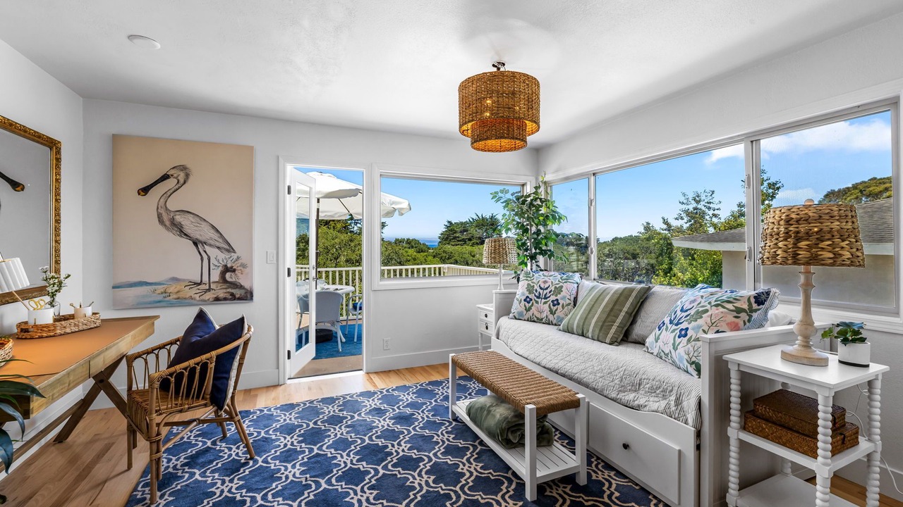 Photo of Patio Balcony in Downtown Monterey