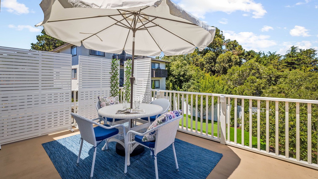 Photo of Patio Balcony in Downtown Monterey