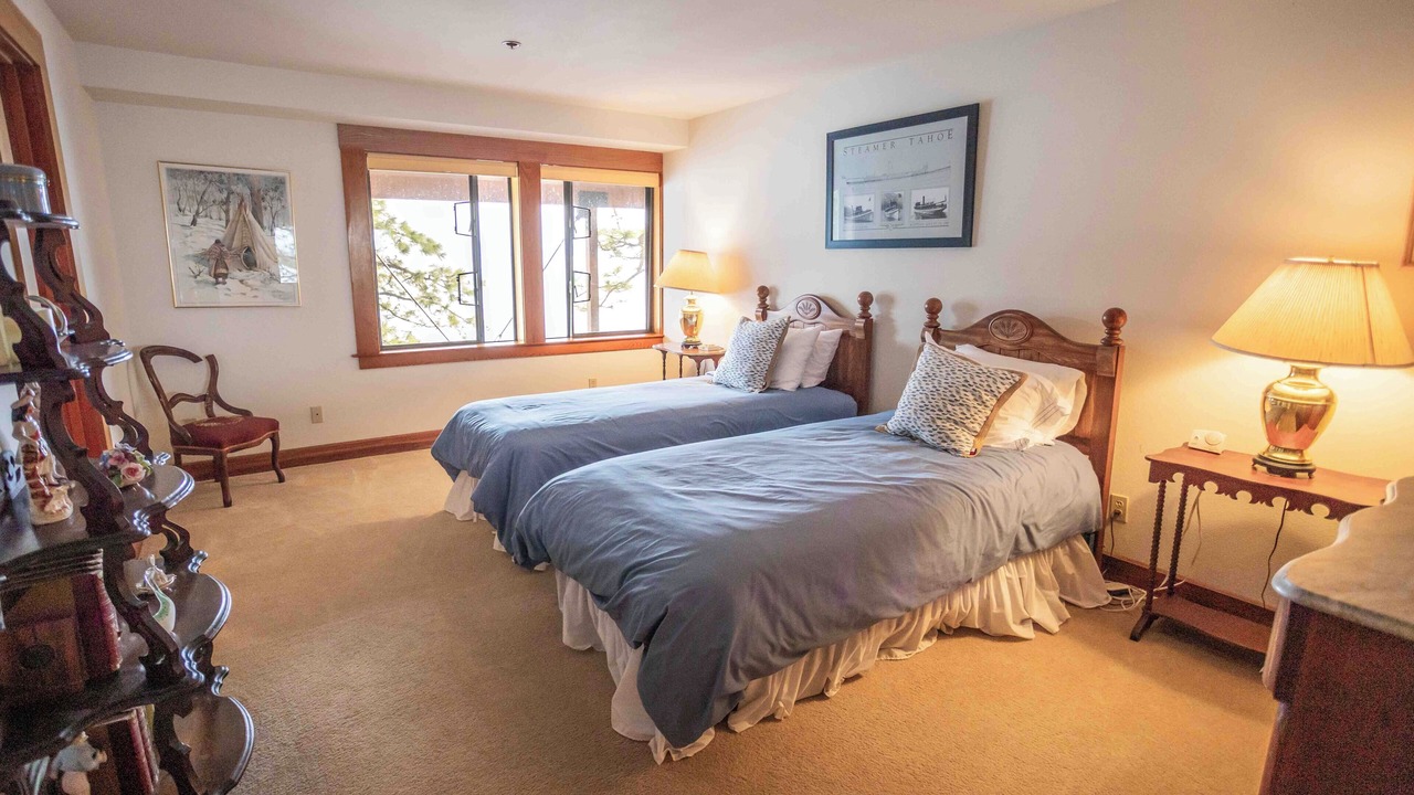 Photo of Bedroom in Glenbrook