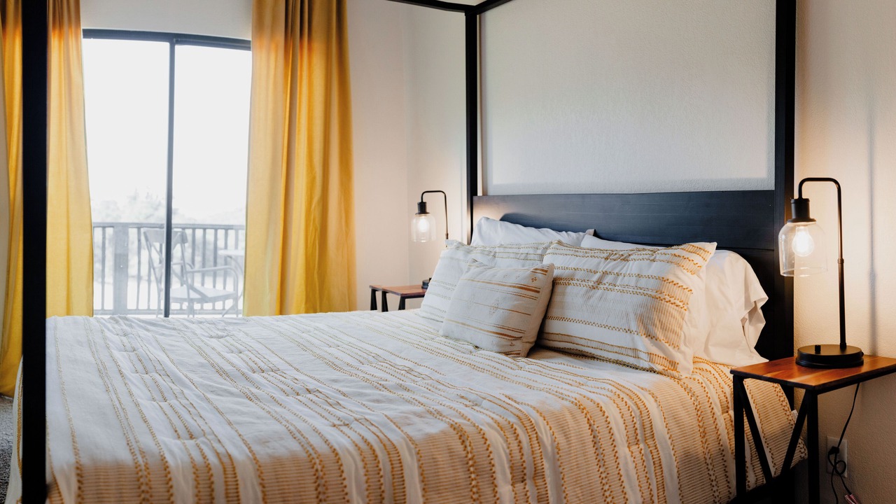 Photo of Bedroom in Springville
