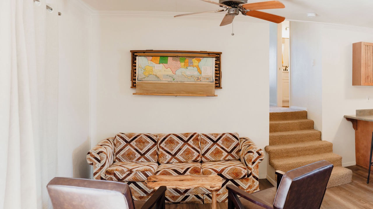 Photo of Livingroom in Springville