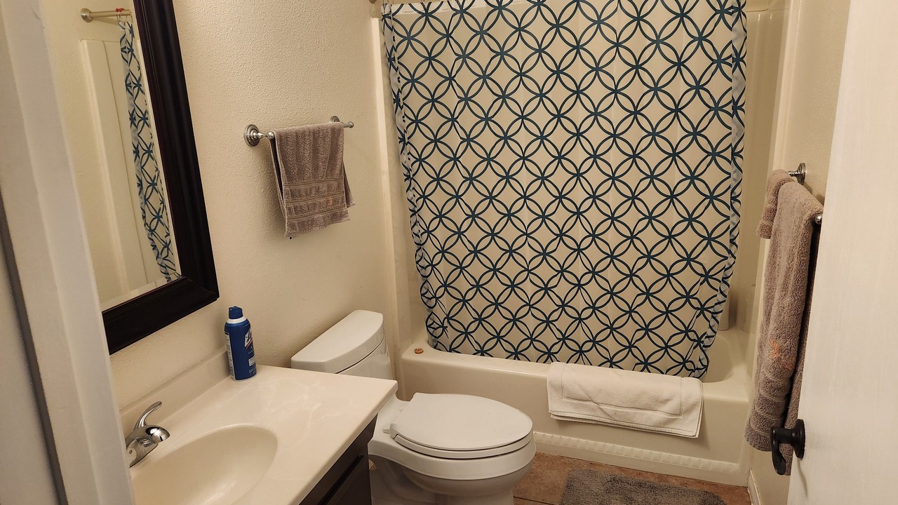 Photo of Bathroom in Bishop