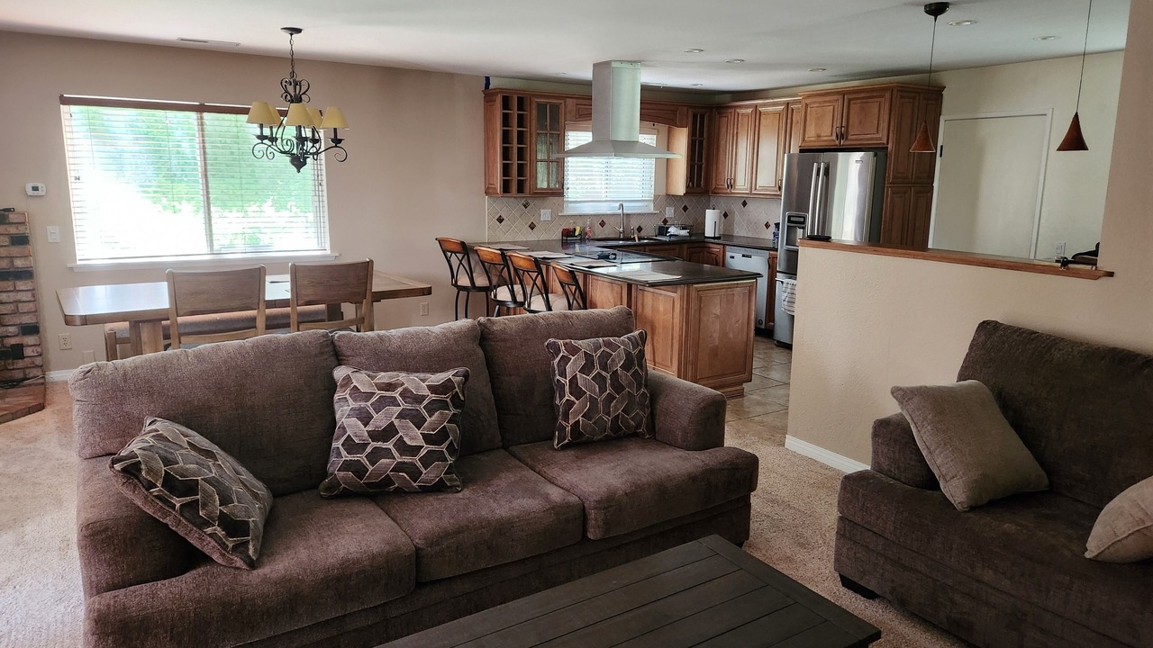 Photo of Livingroom in Bishop