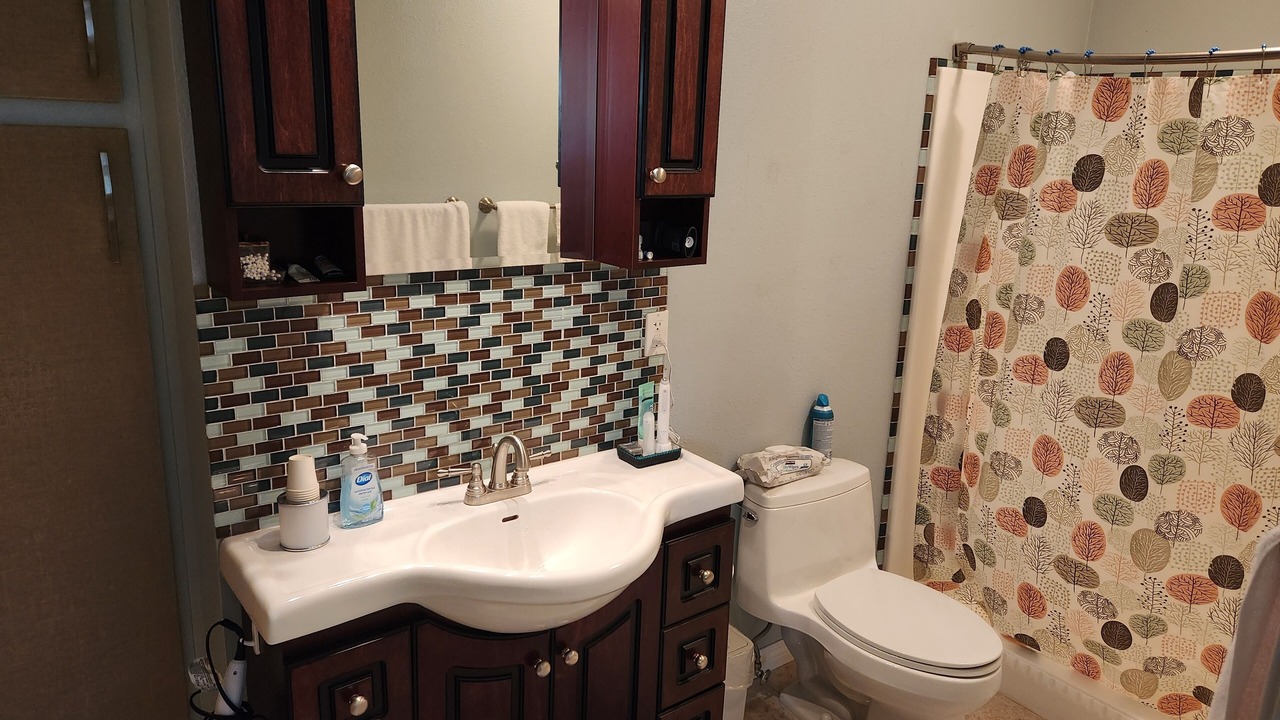 Photo of Bathroom in Bishop