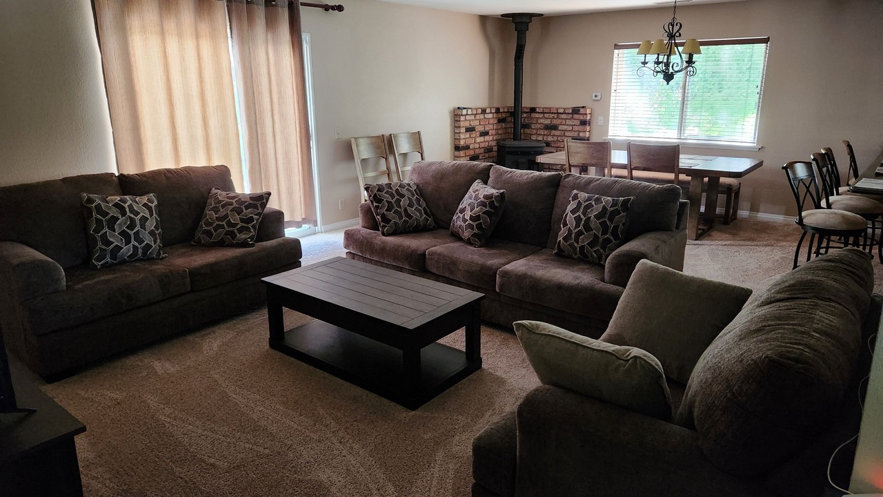 Photo of Livingroom in Bishop
