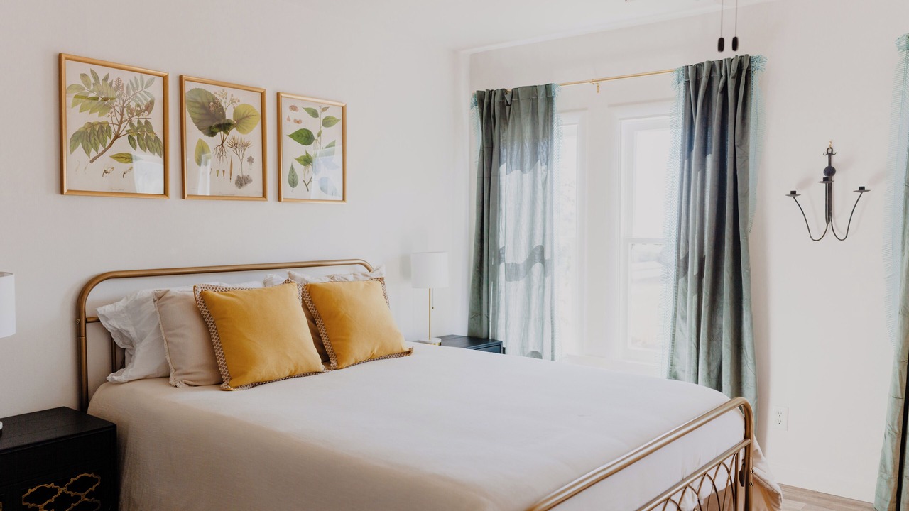 Photo of Bedroom in Springville