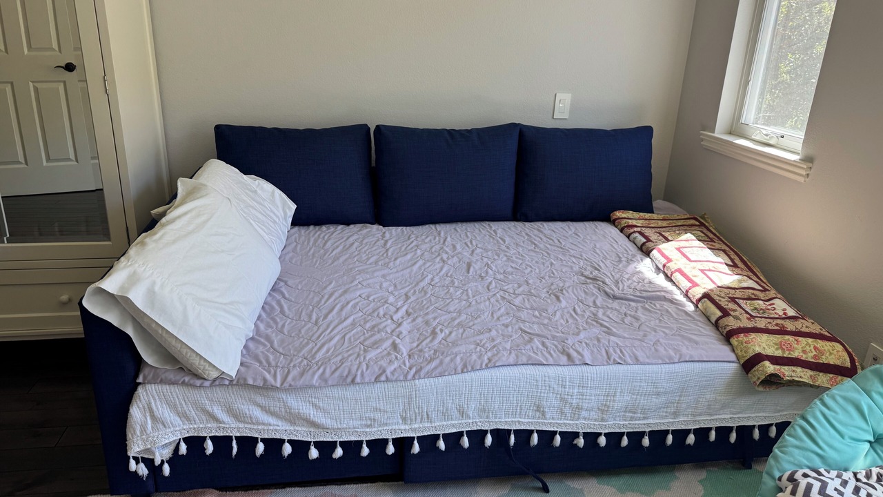 Photo of Bedroom in Lucas Valley-Marinwood
