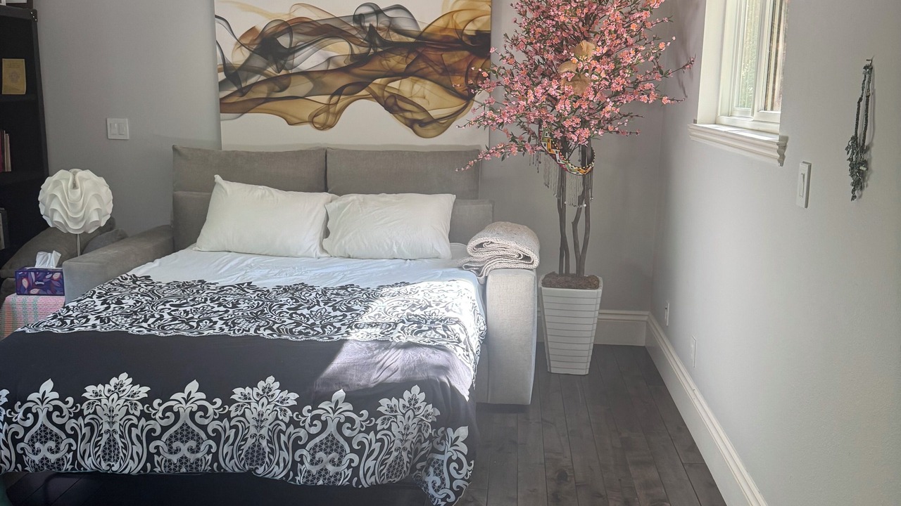 Photo of Bedroom in Lucas Valley-Marinwood