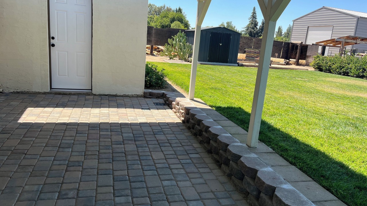 Photo of Outdoor in Raisin