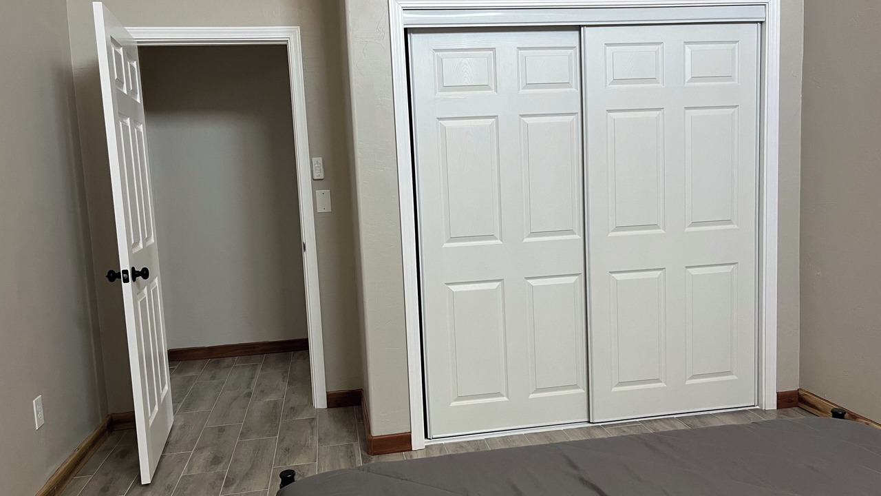 Photo of Bedroom in Raisin