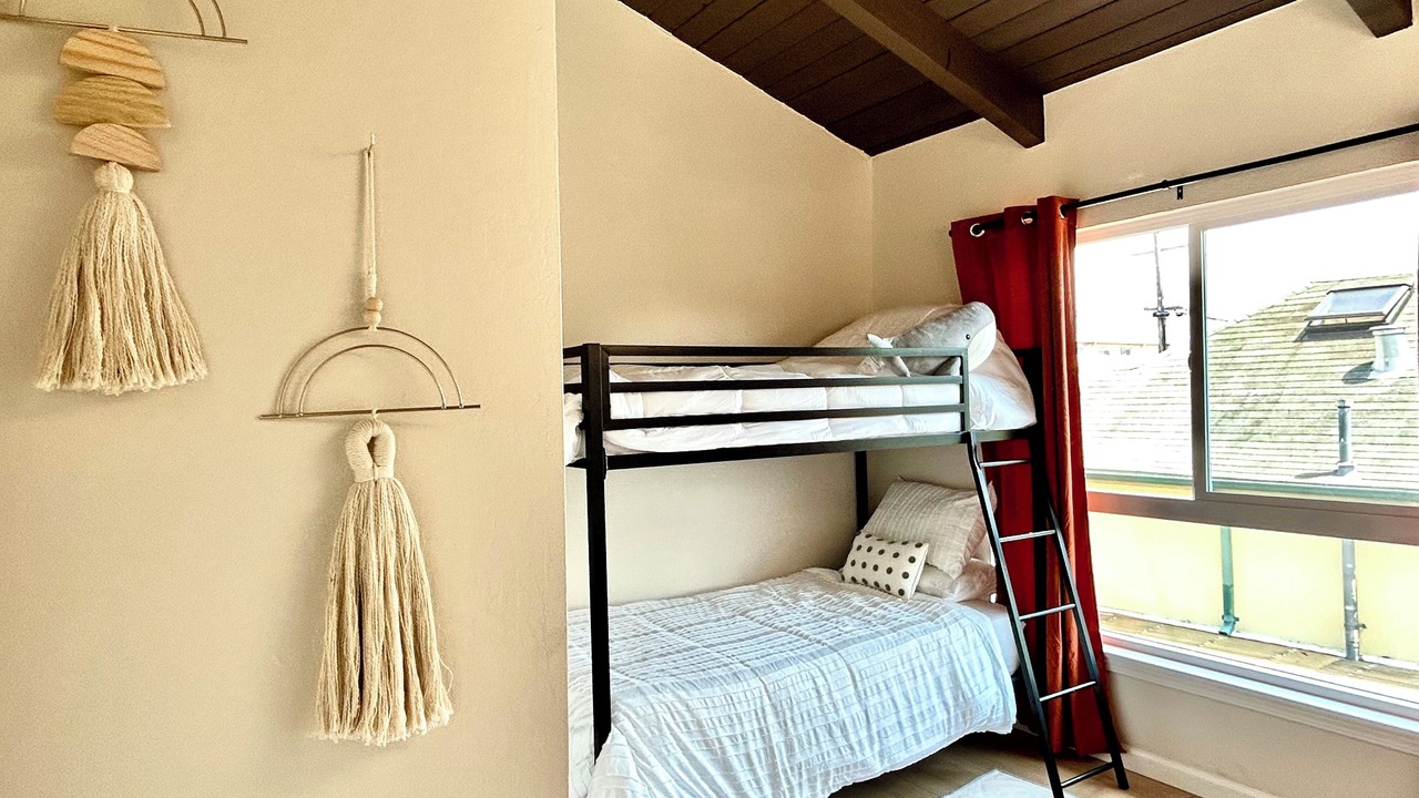 Photo of Bedroom in Albany