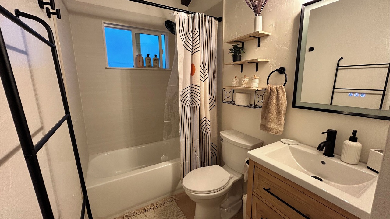 Photo of Bathroom in Albany