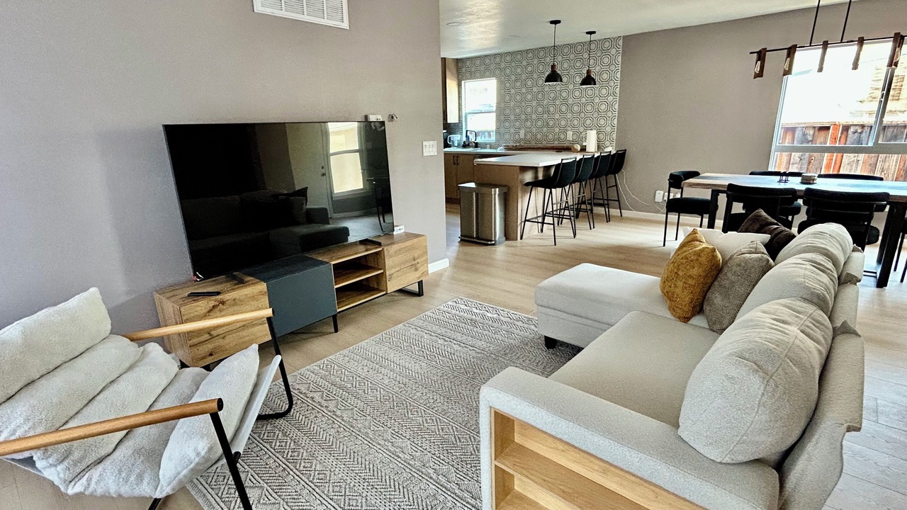 Photo of Livingroom in Albany