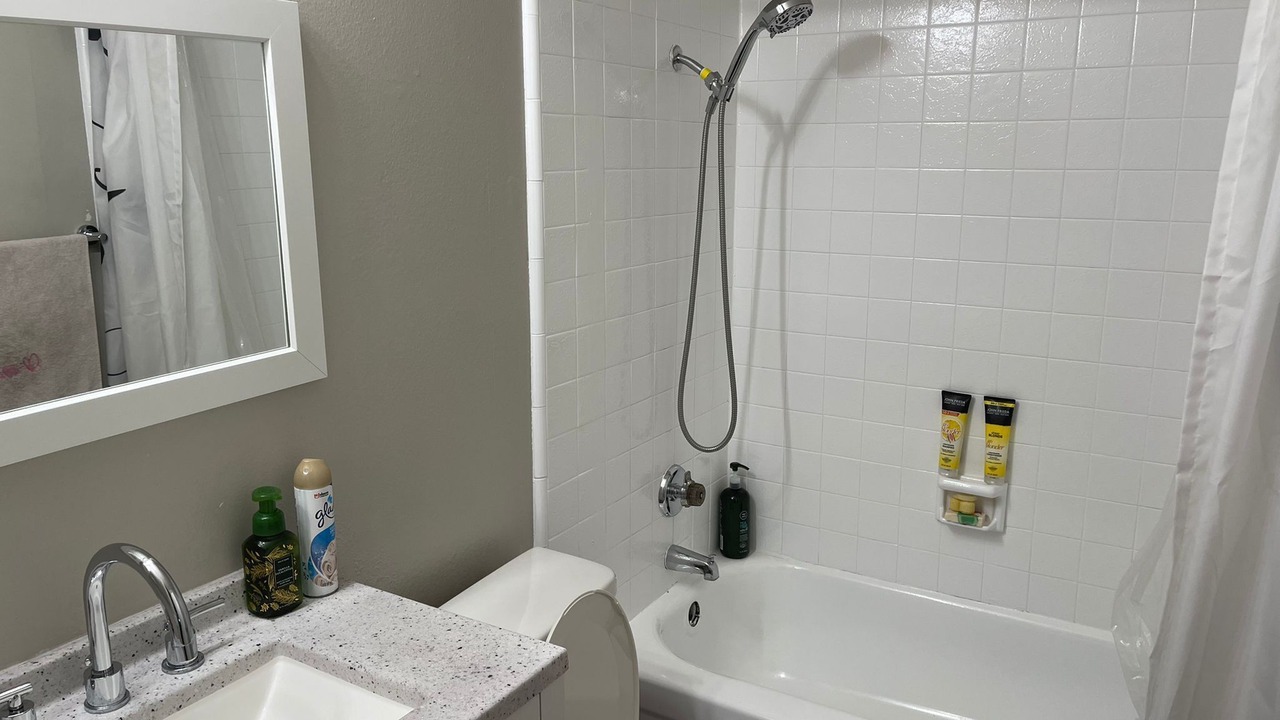 Photo of Bathroom in Santa Clarita