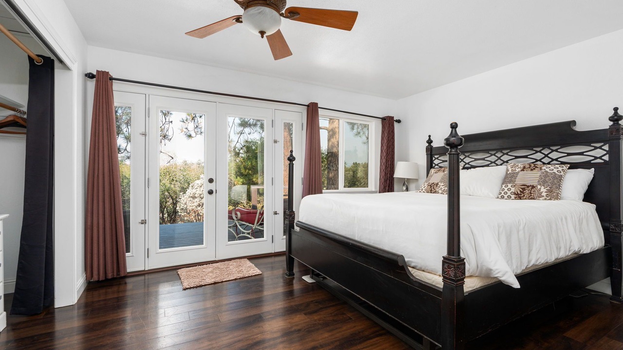 Photo of Bedroom in North Fork