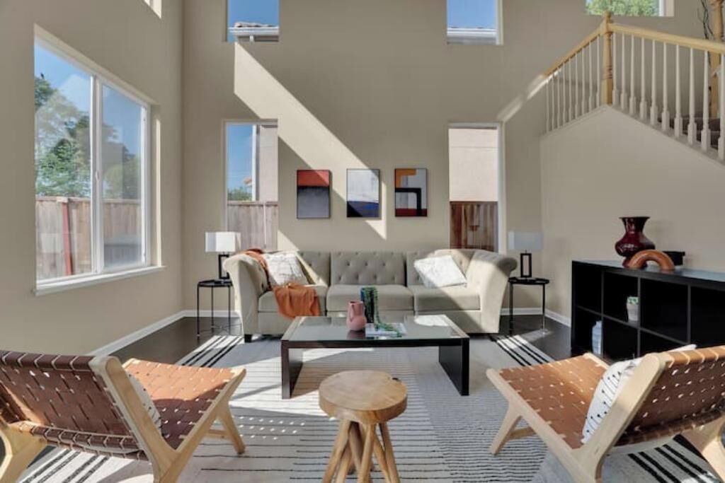 Photo of Livingroom in San Leandro