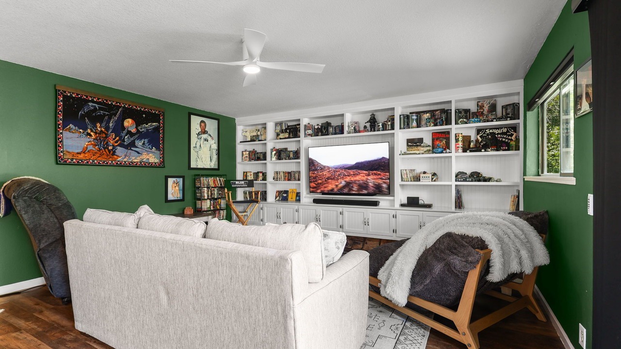 Photo of Livingroom in O'Brien