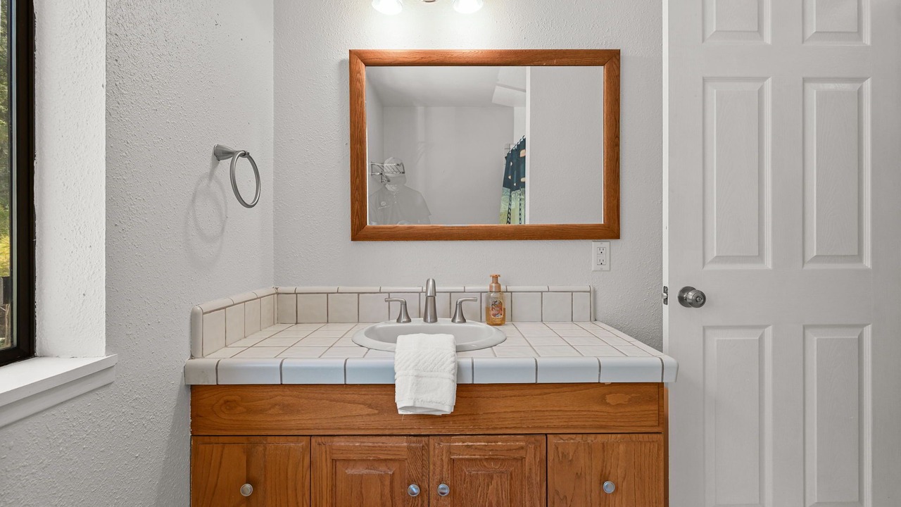 Photo of Bathroom in O'Brien