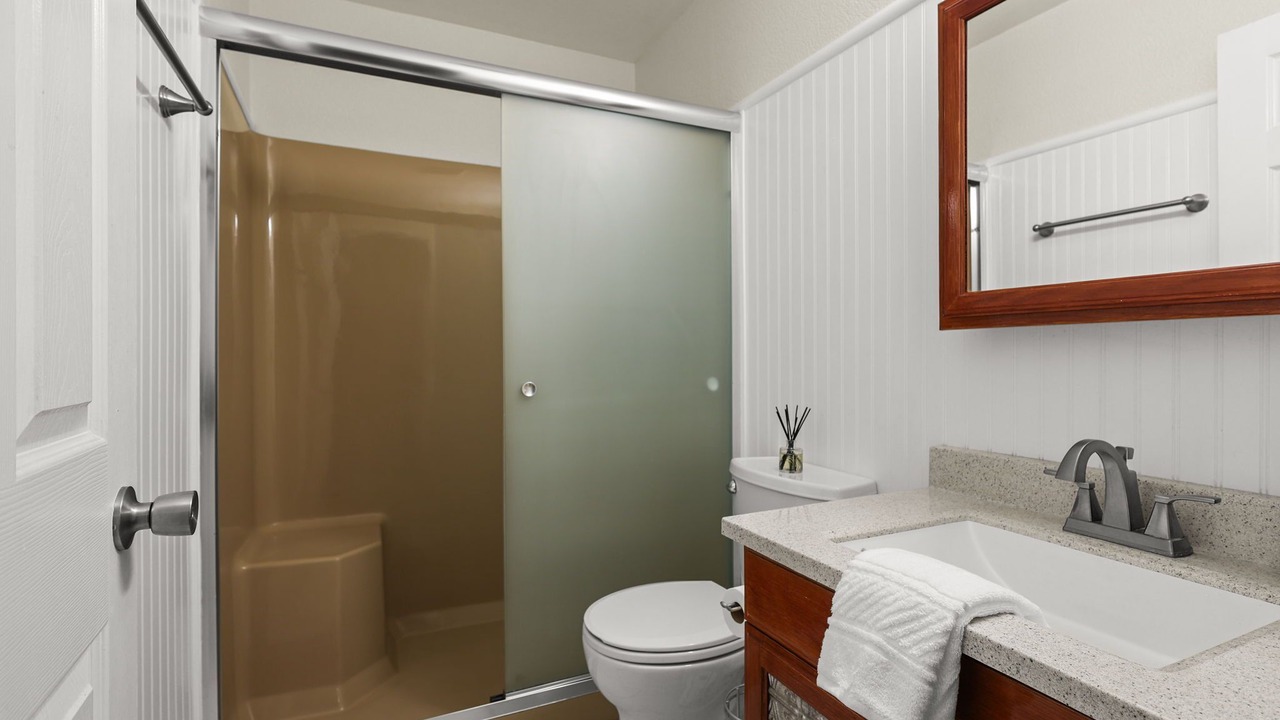 Photo of Bathroom in O'Brien