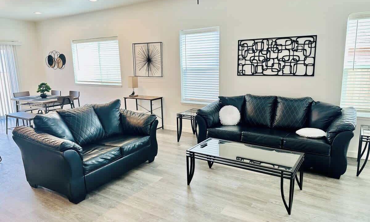 Photo of Livingroom in Fernley