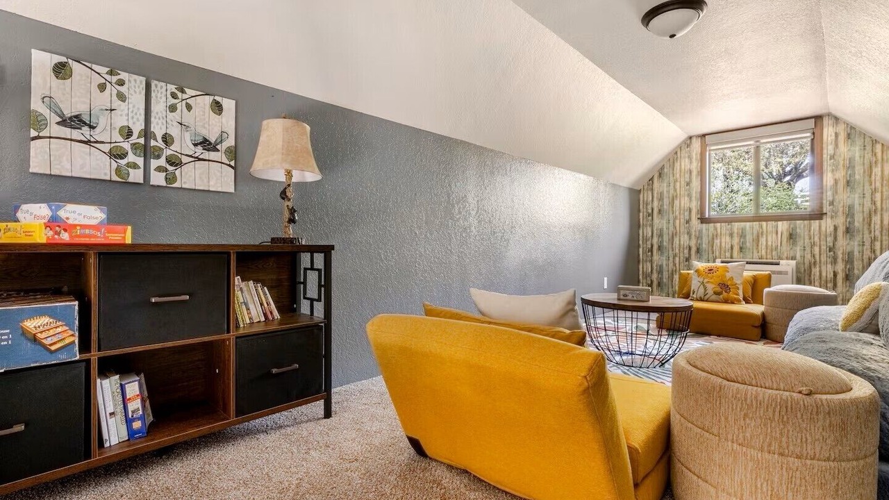 Photo of Livingroom in Oakhurst