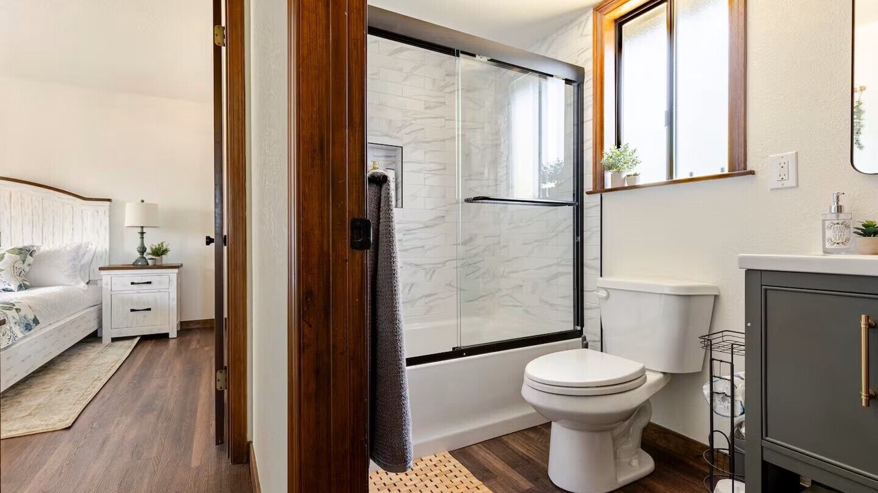 Photo of Bathroom in Oakhurst