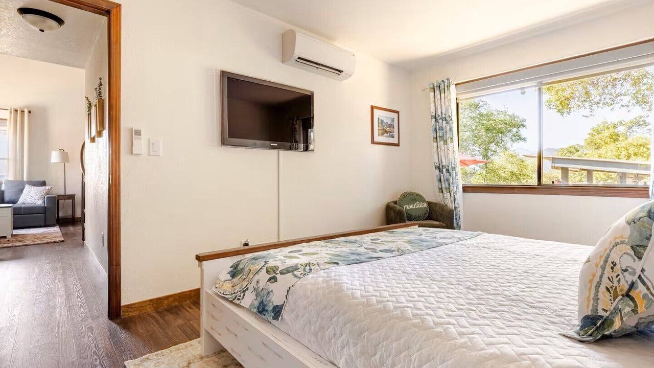 Photo of Bedroom in Oakhurst