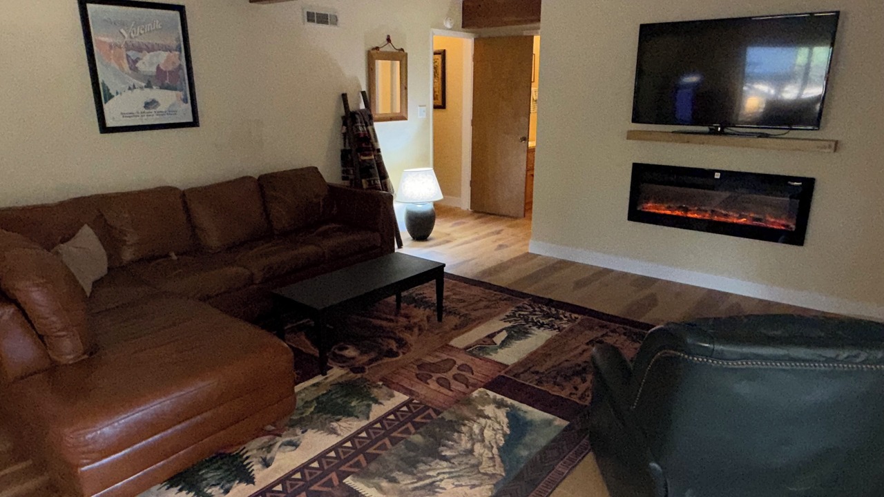 Photo of Livingroom in Groveland
