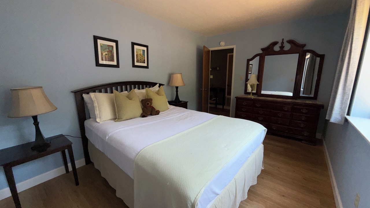 Photo of Bedroom in Groveland