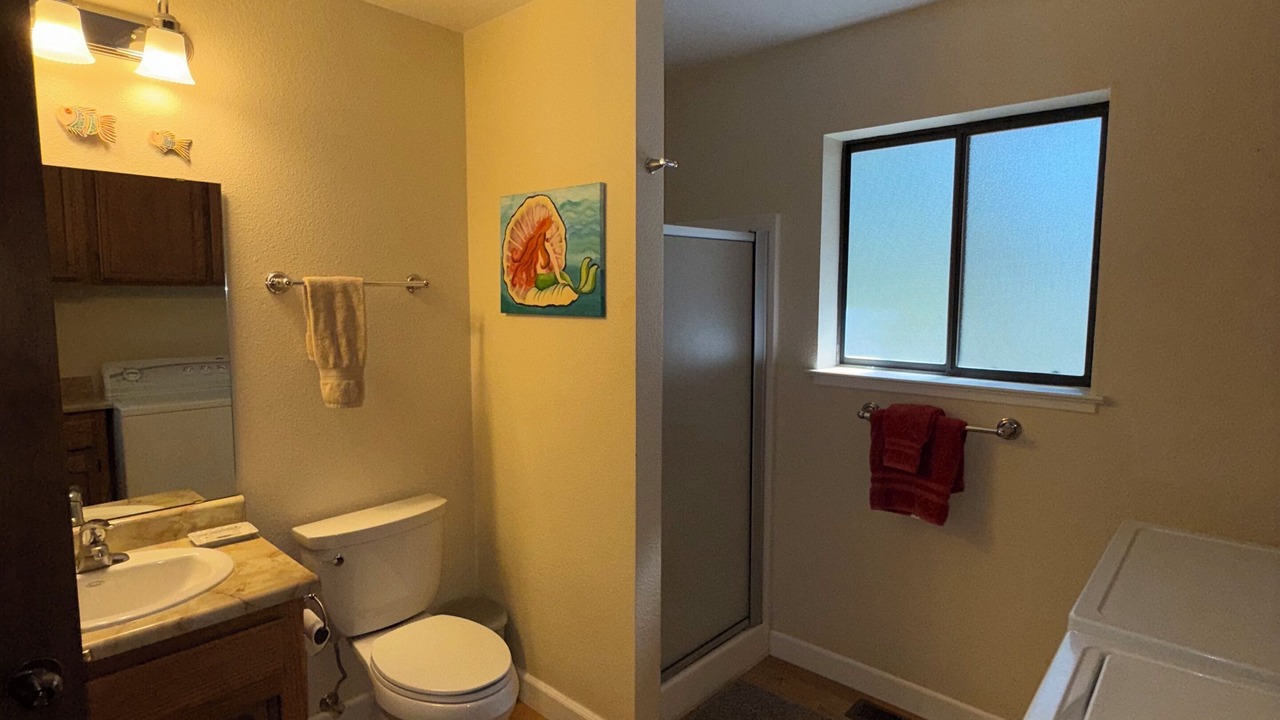 Photo of Bathroom in Groveland