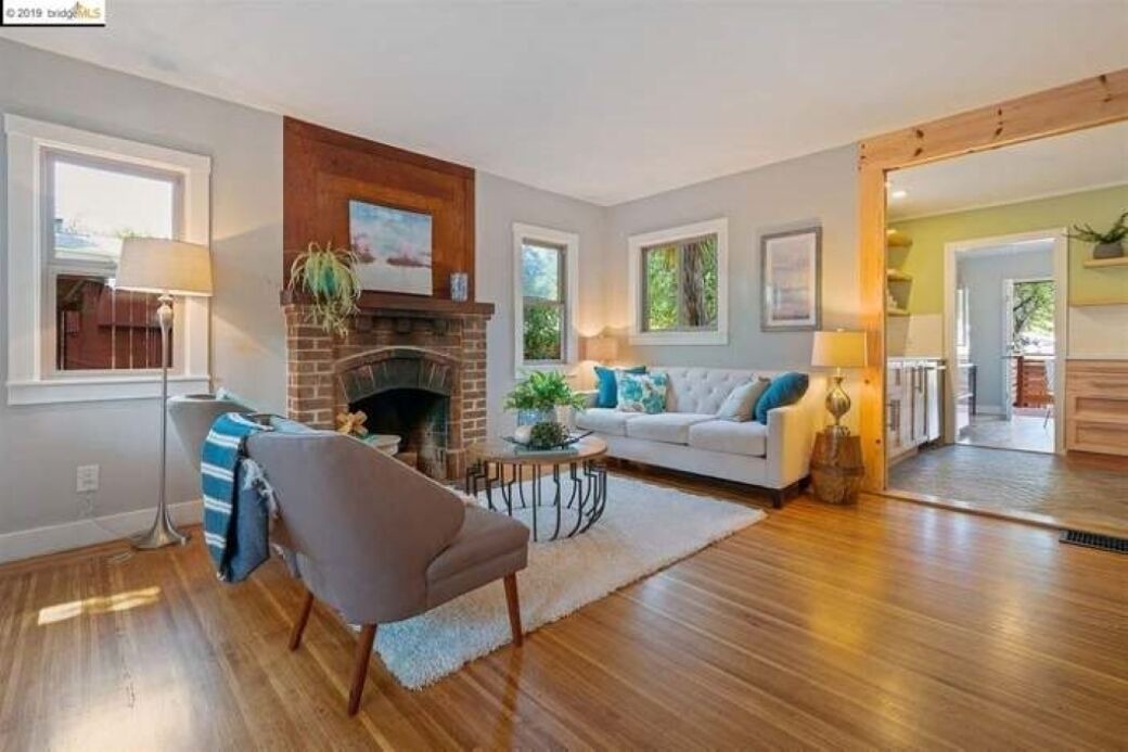 Photo of Livingroom in Oakland