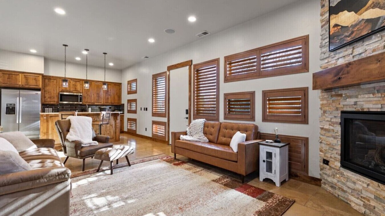 Photo of Livingroom in Midtown