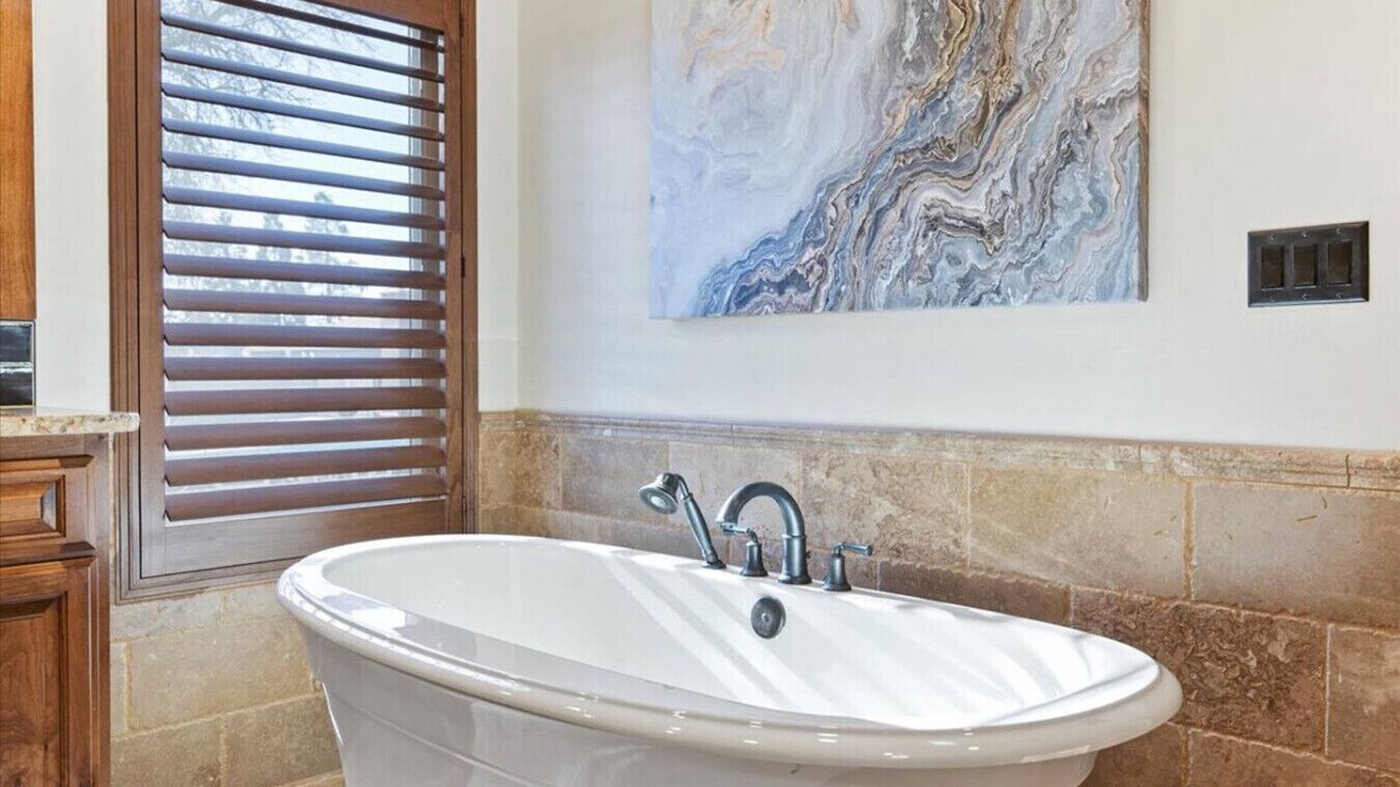 Photo of Bathroom in Midtown