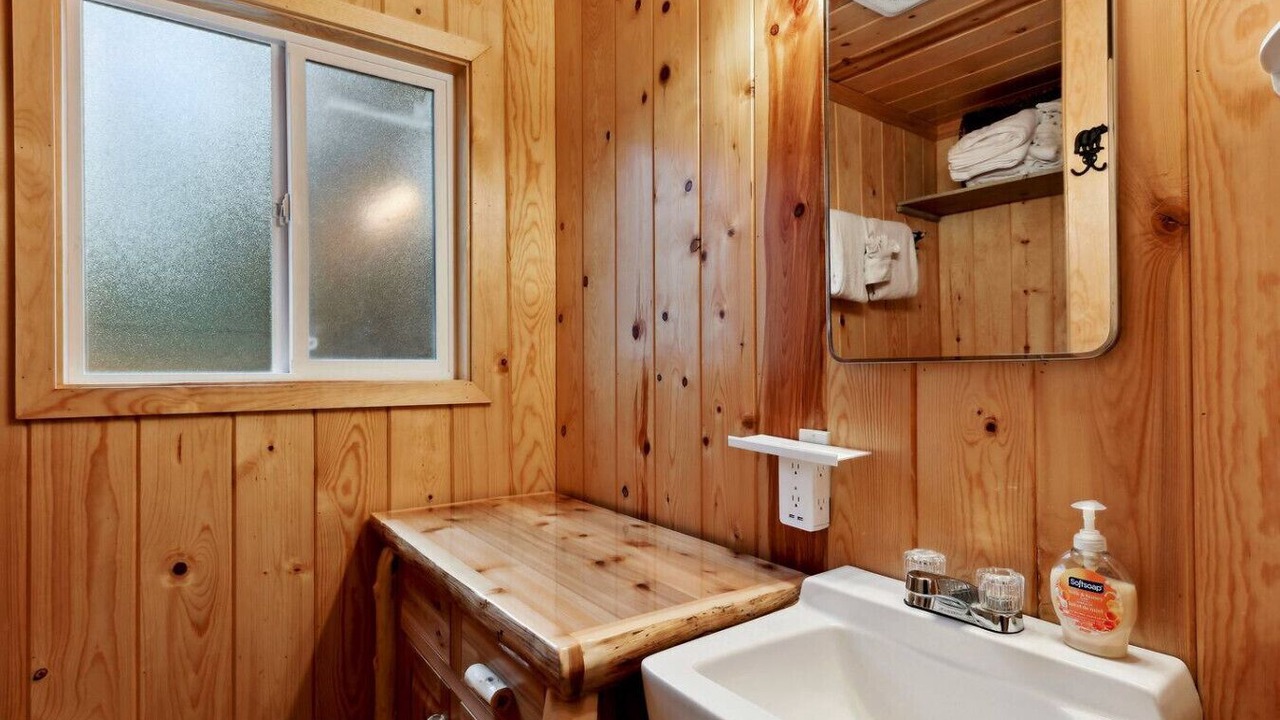 Photo of Bathroom in Chamberlands
