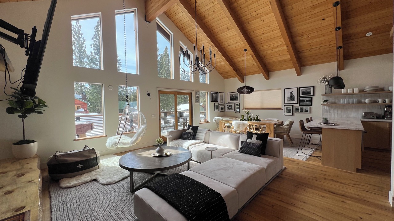 Photo of Livingroom in Mammoth Lakes