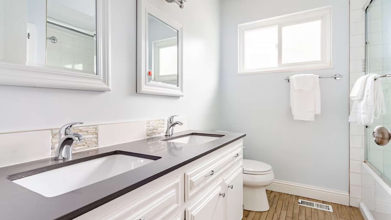 Photo of Bathroom in Chabot Park