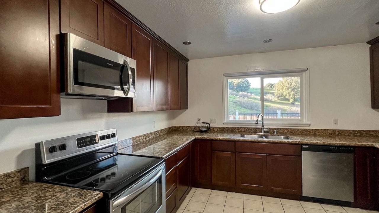 Photo of Kitchen in Chabot Park