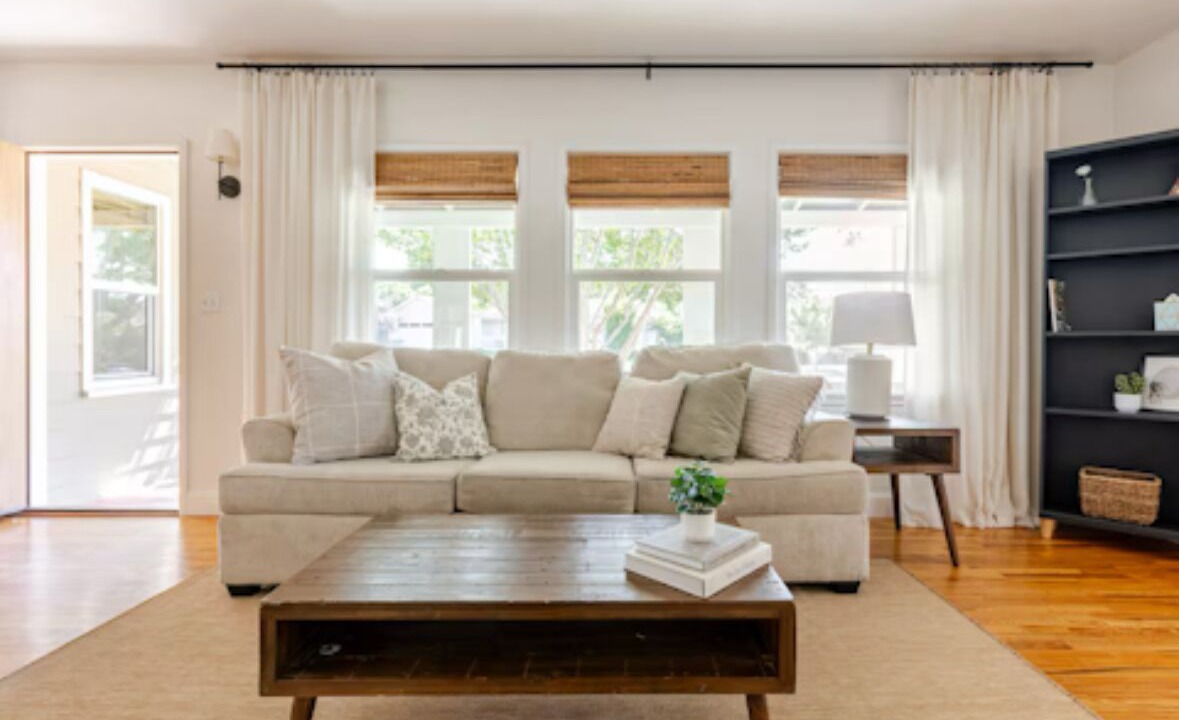 Photo of Livingroom in Bakersfield