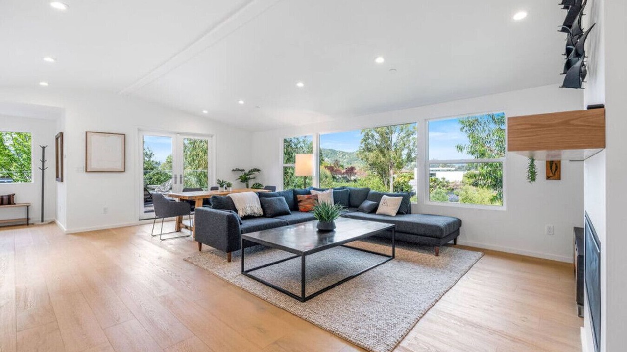 Photo of Livingroom in San Rafael