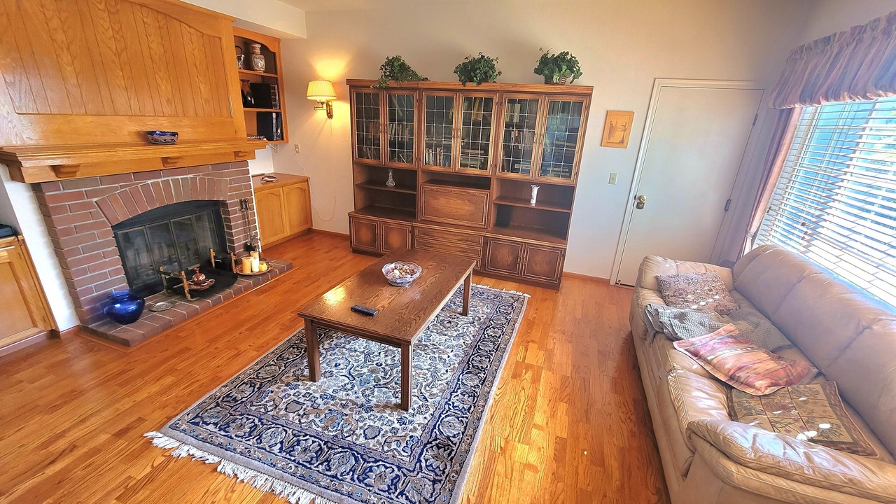 Photo of Livingroom in Almaden