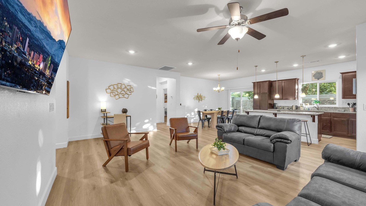 Photo of Livingroom in Fernley