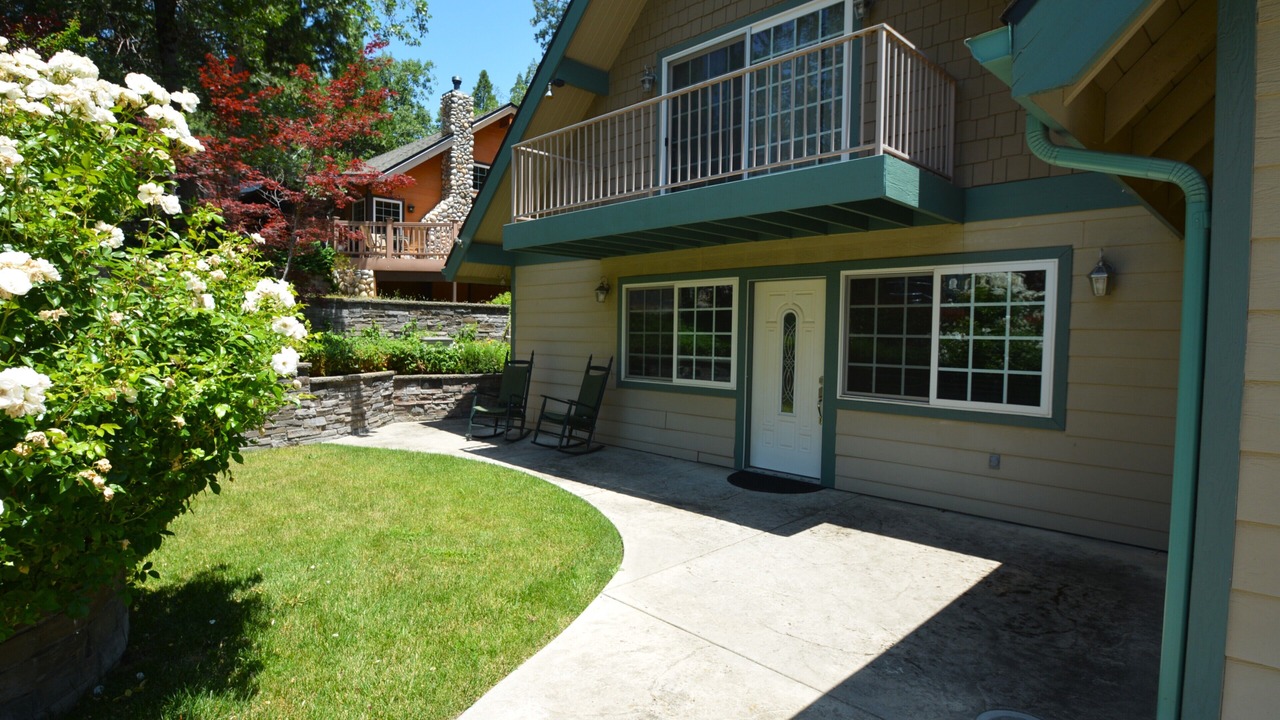 Photo of Outdoor in Bass Lake