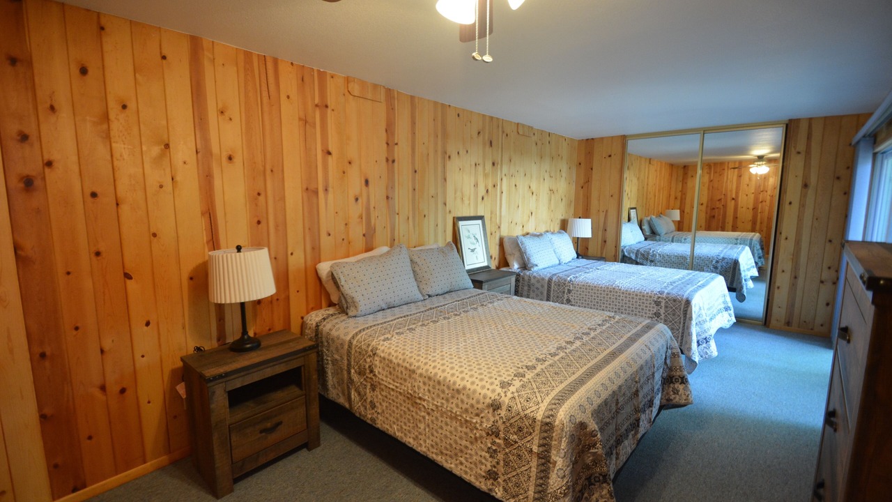 Photo of Bedroom in Bass Lake