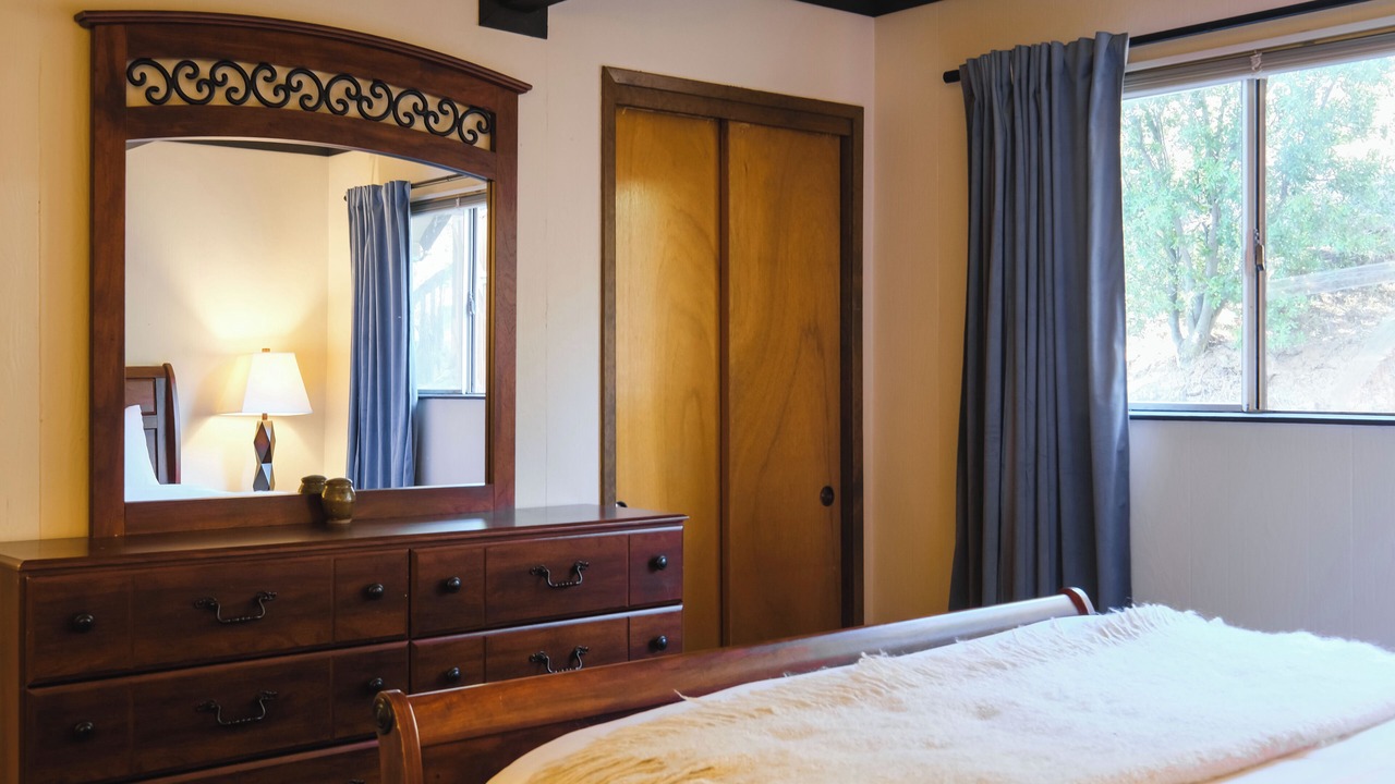 Photo of Bedroom in Groveland
