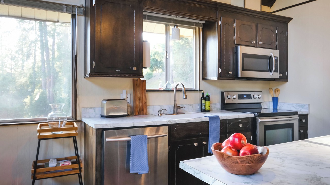 Photo of Kitchen in Groveland