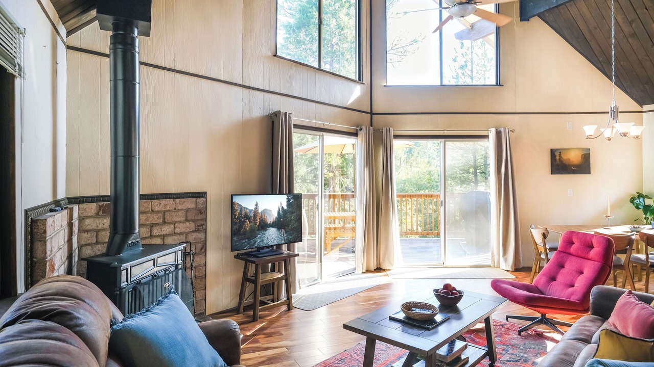 Photo of Livingroom in Groveland