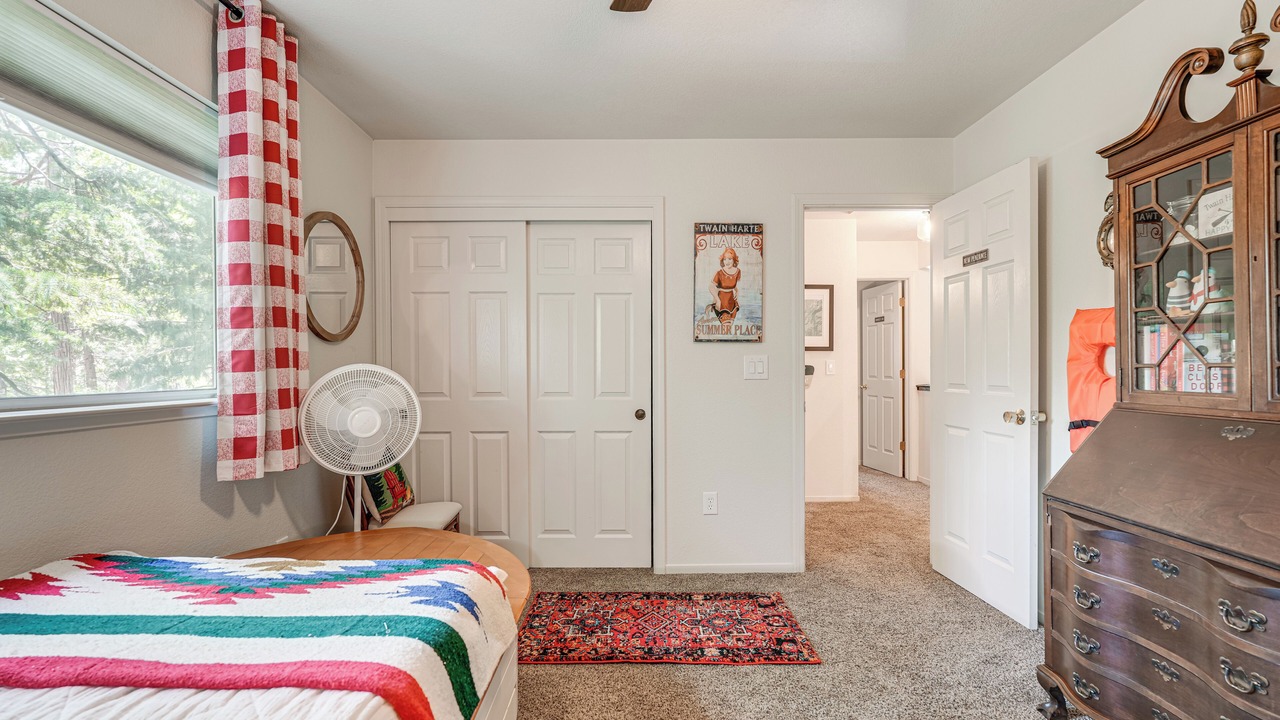 Photo of Bedroom in Twain Harte