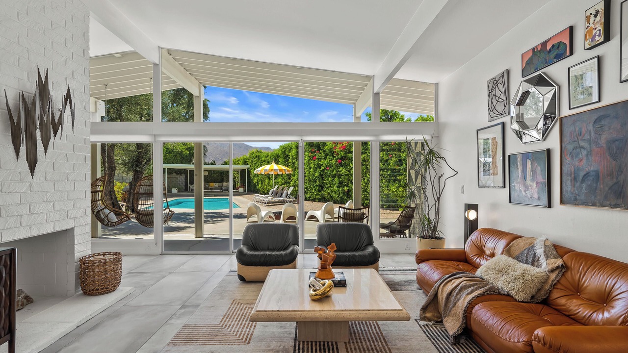 Photo of Livingroom in Palm Springs